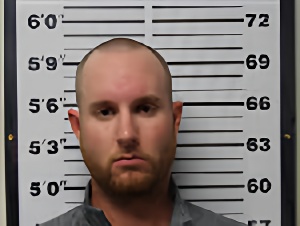 Mugshot of OLIVER THOMAS UNDERWOOD