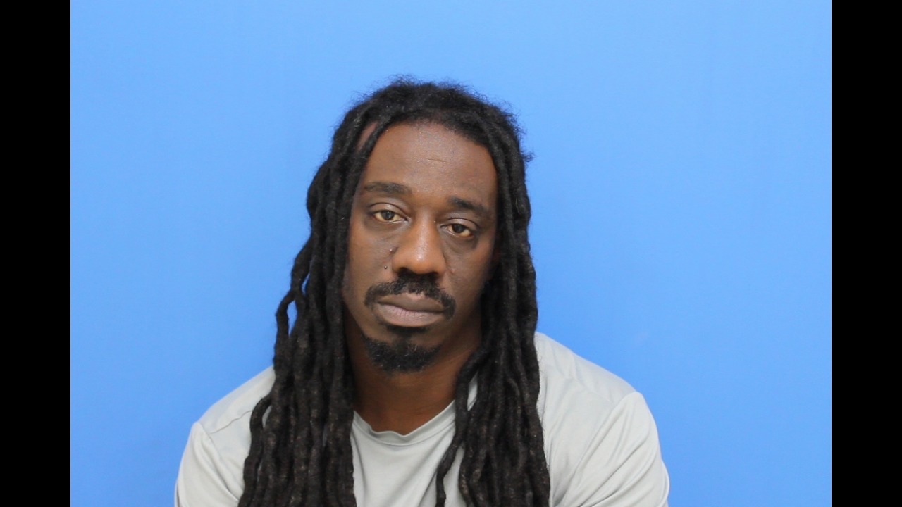 Mugshot of Dennis Dewayne, Jr. Hopper