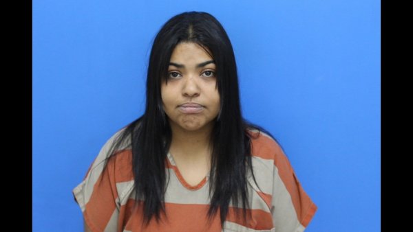 Mugshot of Poala Lee Morales-paredes