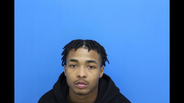 Mugshot of Phalen Devon Jr. Izard