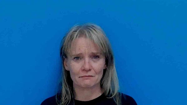 Mugshot of Kelly Michelle Hartnett