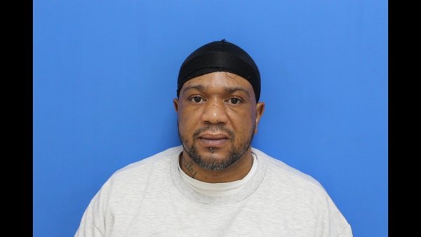Mugshot of tamarris Dawayn Lewis