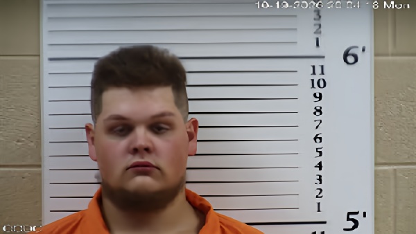 Mugshot of Nicholas Lew Lowe