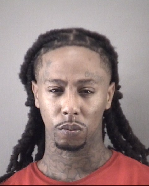 Mugshot of DAQUAHN ANTWANN ROBERTS