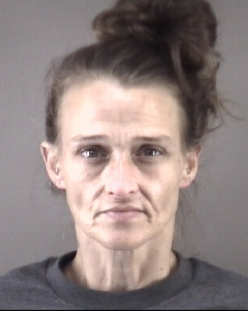 Mugshot of KIMBERLY DAWN BRAGG