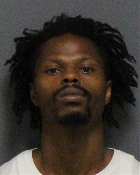 Mugshot of DAYQUAN MARCUS ROBINSON