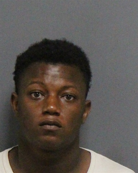 Mugshot of JADEN DEANDRE HOUSE