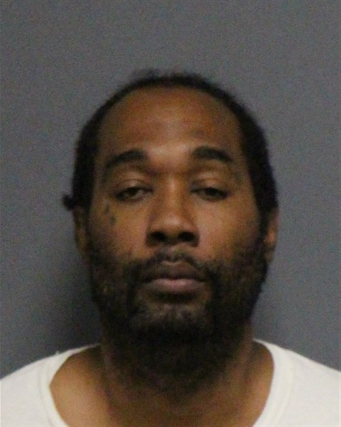 Mugshot of DAMIEN ANDRE ALVERSON