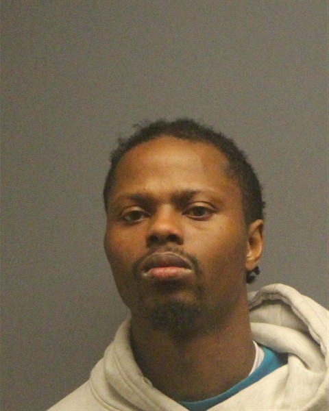 Mugshot of DAYQUAN MARCUS ROBINSON