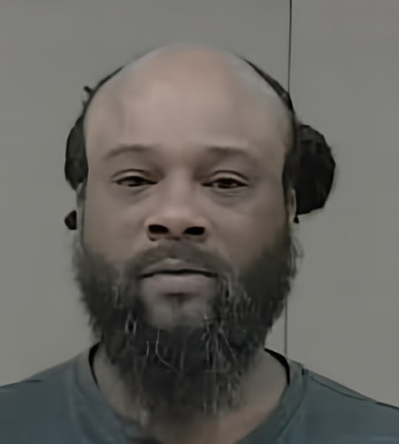 Mugshot of CLIFTON MILTON WRIGHT