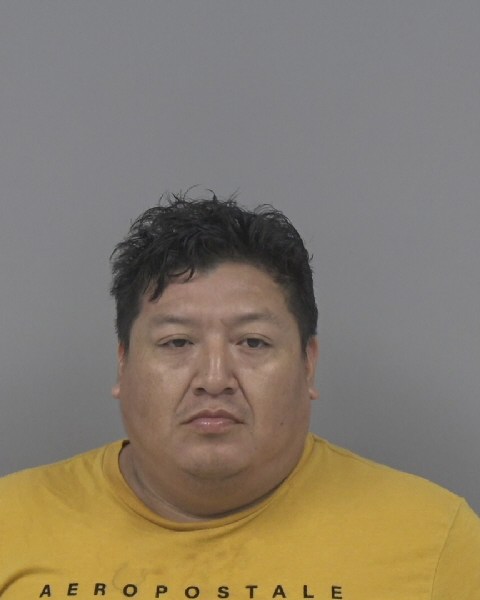 Mugshot of KENI PEREZ-GONZALEZ