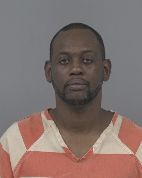 Mugshot of DERRICK COVINGTON