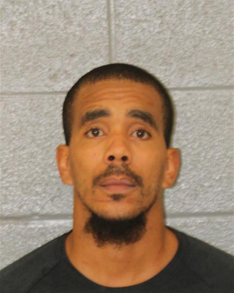 Mugshot of KENDRICK LAMAR MONTGOMERY
