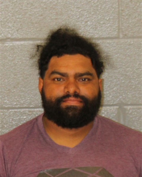 Mugshot of EDUIN ADONAY CASTILLO-CAS...