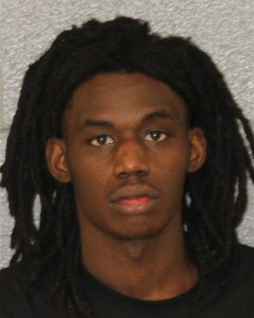 Mugshot of KAHARI DOMONICK HENDERSON