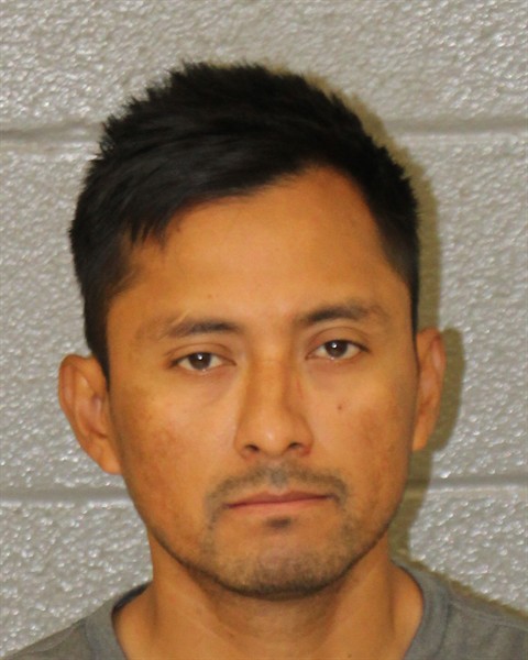 Mugshot of LEONEL TAPIA-MORALE...