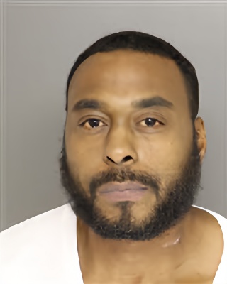 Mugshot of DECTREK KOCHEVSE-DONTRAI BARRETT