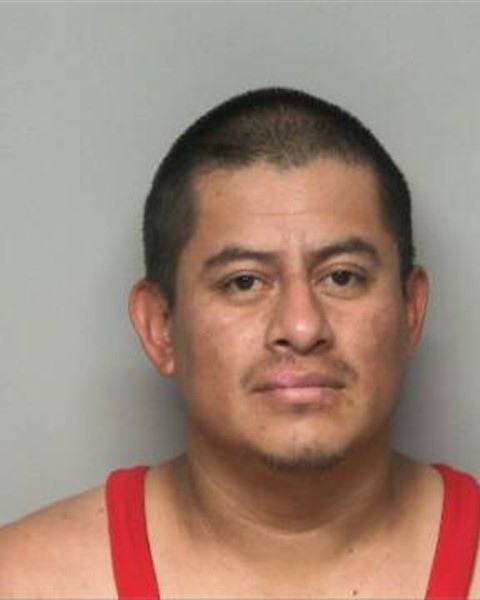 Mugshot of VICTOR HERNANDEZ