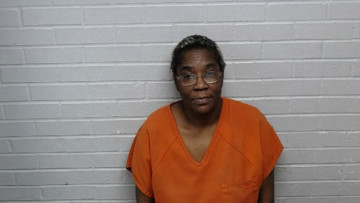 Mugshot of STEPHANIE MARIE ARMSTRONG