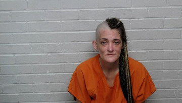 Mugshot of SABRINA NICOLE PEREZ