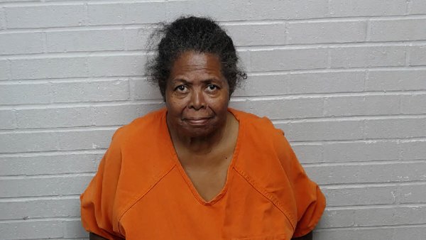 Mugshot of RETONIA BROWN HOLMES