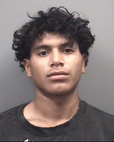 Mugshot of JUNIOR STEVEN VARELA CHAVEZ