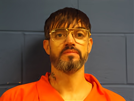 Mugshot of Justin Richard Powell
