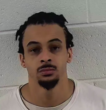 Mugshot of DETRICH ANTWAN REEVES