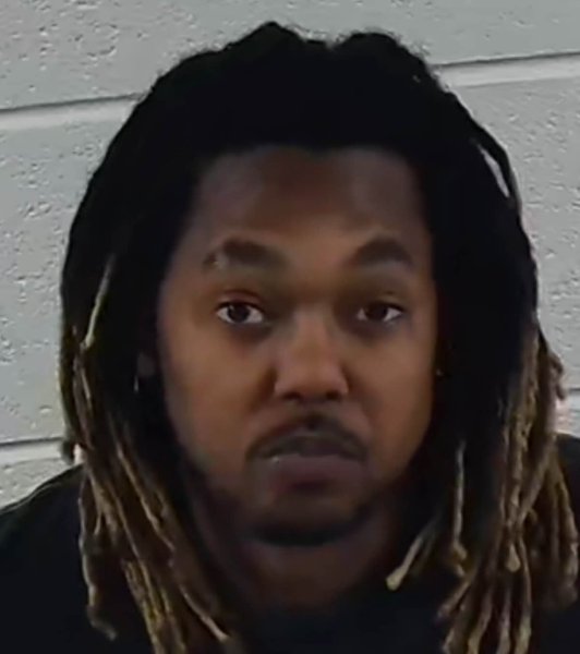 Mugshot of QUINTON LAVAR THOMPSON