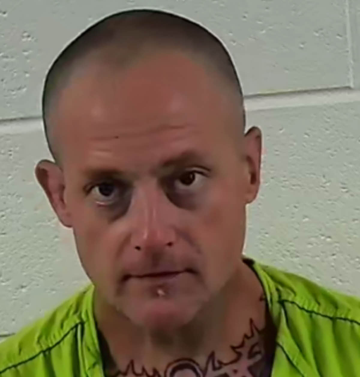 Mugshot of JONATHAN COLE LOVETTE