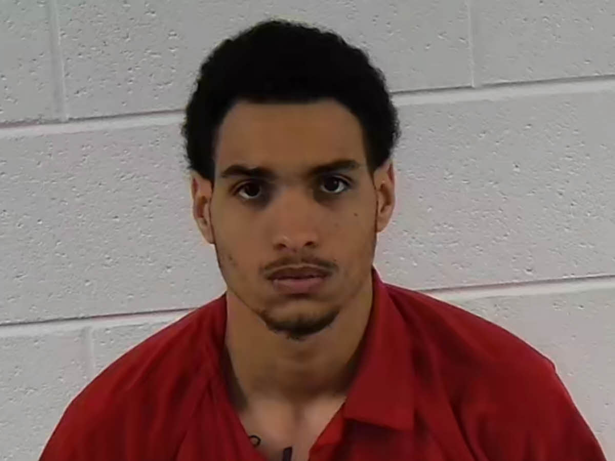 Mugshot of NOAH TREVON MCLEOD