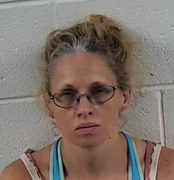 Mugshot of JESSICA DAWN MOOREFIELD