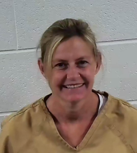 Mugshot of AMBER MARTIN SENTER