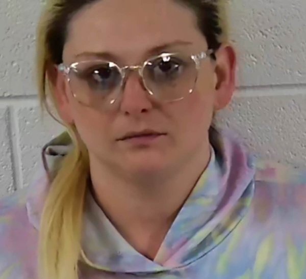 Mugshot of AMBER NICOLE MOORE