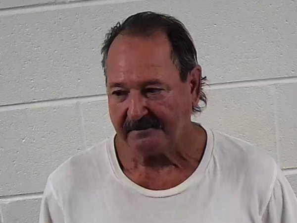 Mugshot of MICHAEL WAYNE HOLDER