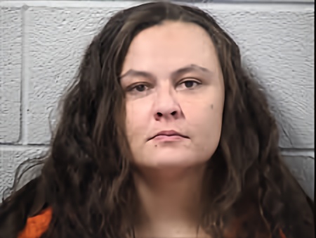 Mugshot of Feather Lace Crowe