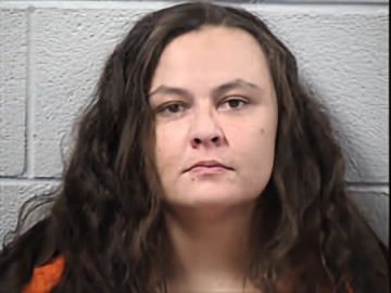 Mugshot of Feather Lace Crowe