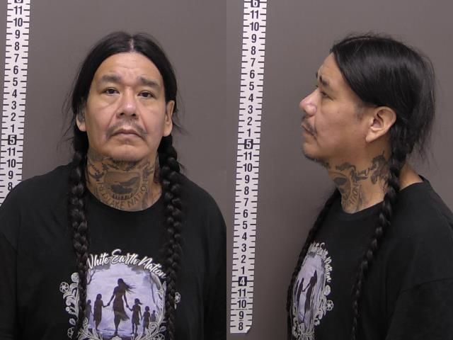 Mugshot of DEREK JOHN WHITE