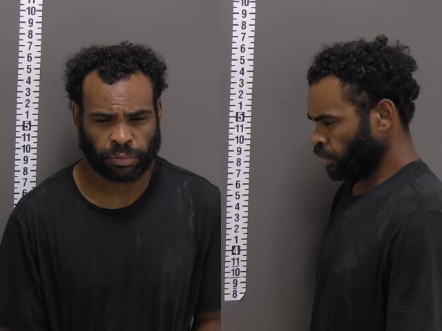 Mugshot of ARSENIO EUGENE JAMES