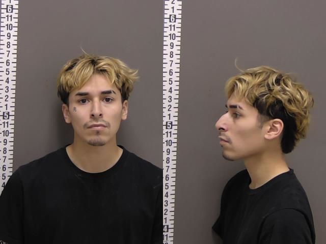 Mugshot of CEASAR BARRY MUNOZ