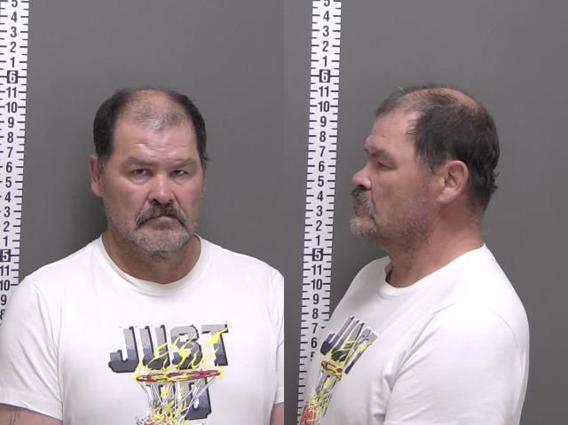 Mugshot of VINIER DAVIS