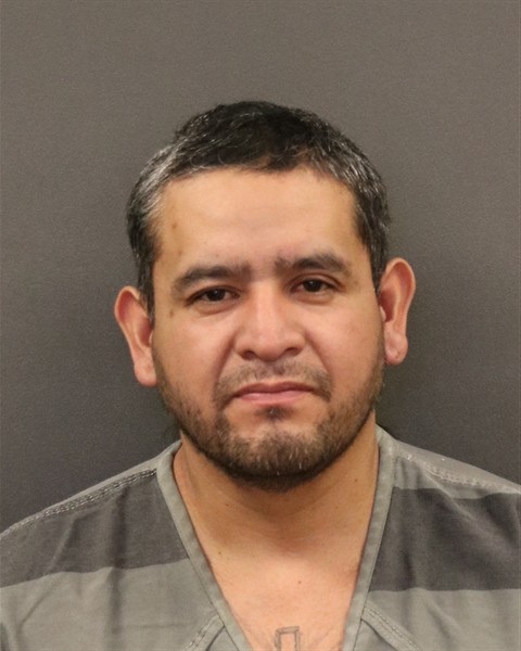Mugshot of Aaron E Vecino Rascon
