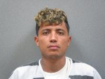 Mugshot of Jhon Nelson Leon-Duran