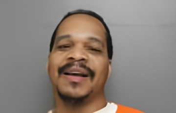 Mugshot of THOMAS LEON HENRY