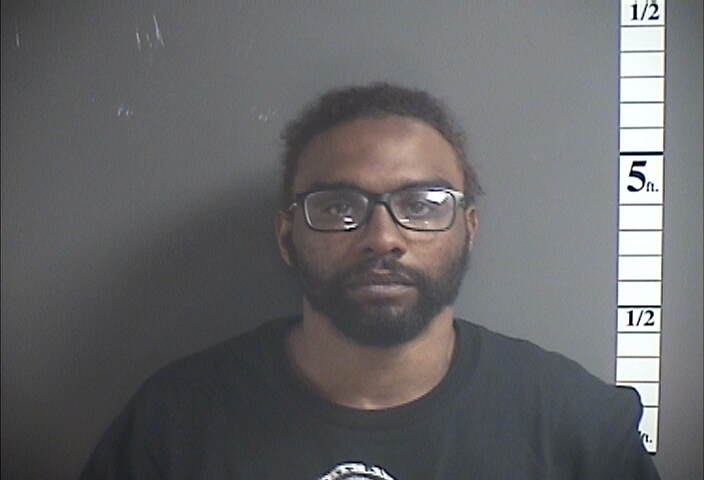 Mugshot of IALINNIYAJAH HANNAH