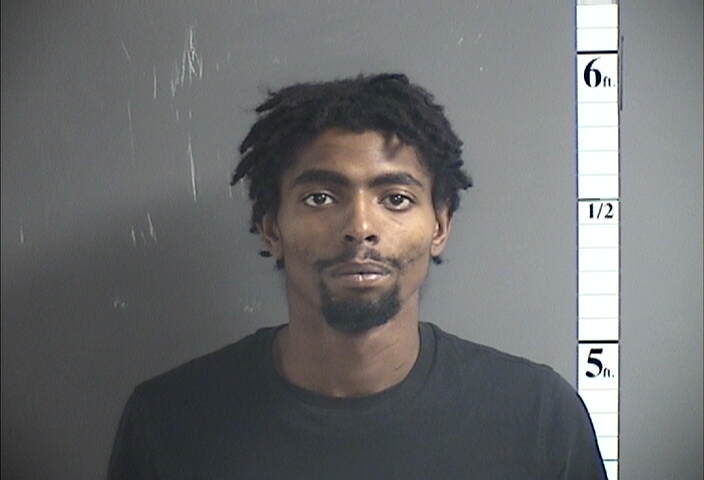 Mugshot of DESMOND L SCARBOROUGH