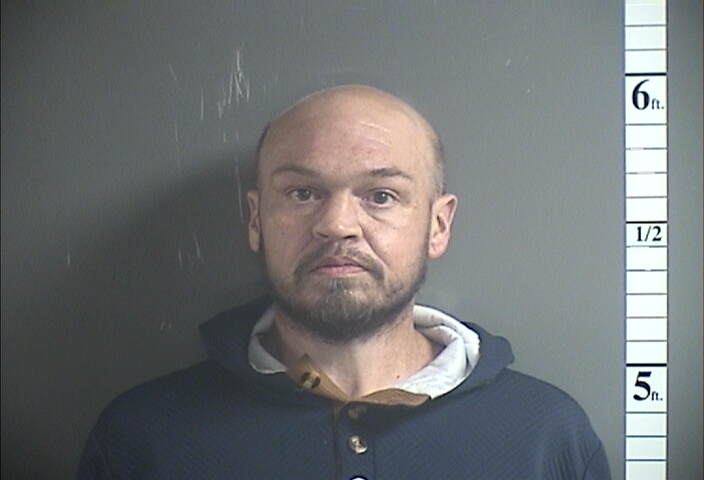 Mugshot of DALE R WHILDEN