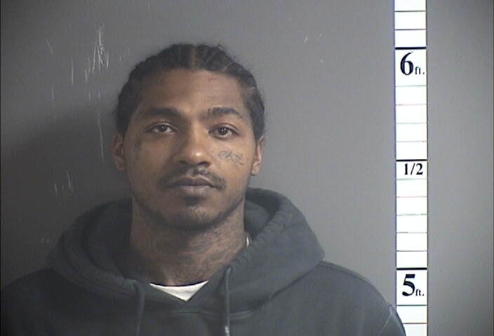 Mugshot of QUASLAMAR LAMA IVES
