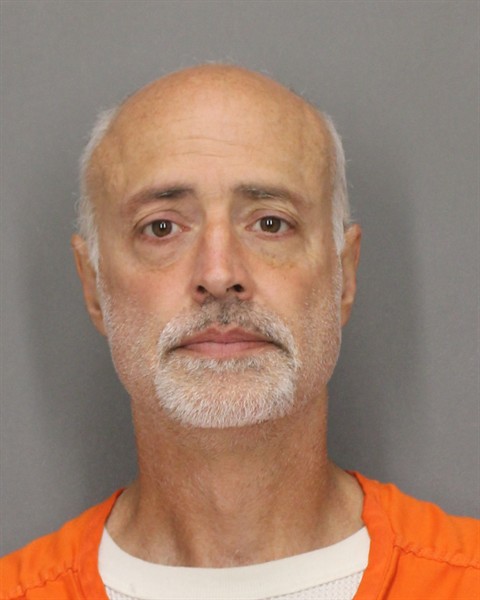 Mugshot of GORDON L LAXTON