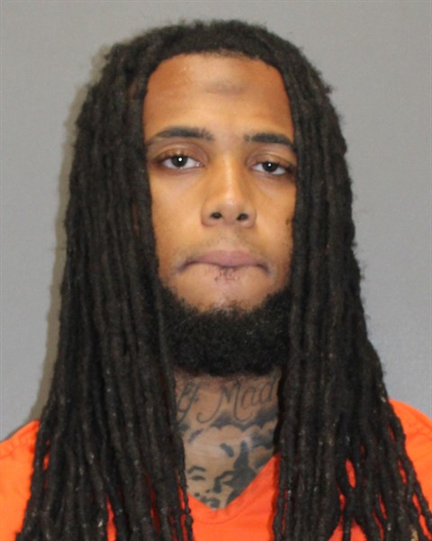 Mugshot of NAQUAN L HARMON